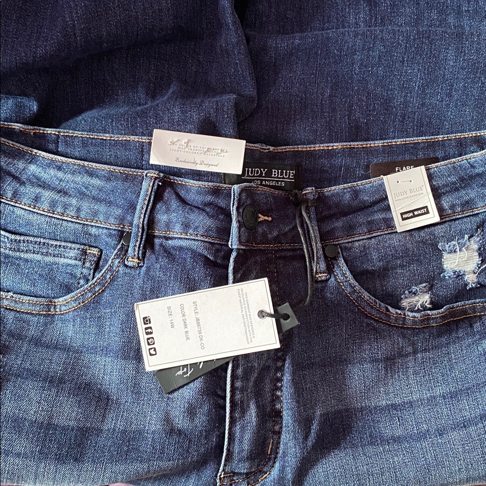 [Judy Blue] High Waist Distressed Flare 14W